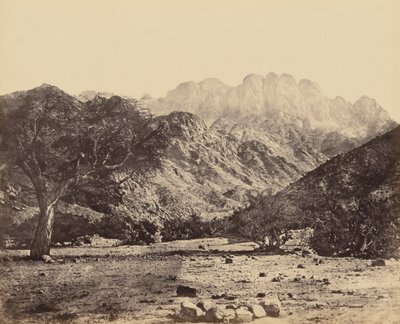 Monte Serbal, dal Wádee Feyrán da Francis Frith